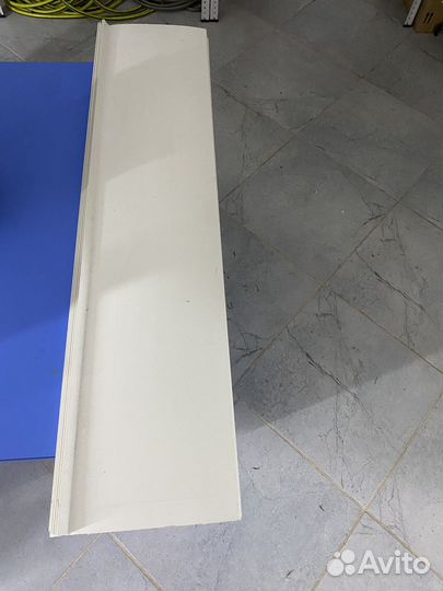 Отлив пластиковый для окон 1 метр