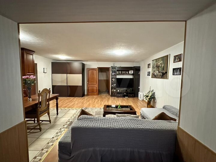 5-к. квартира, 117,5 м², 2/9 эт.