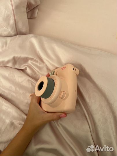Плёночный фотоаппарат instax mini 8