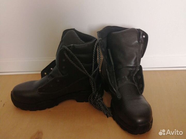 Ботинки 39 размер