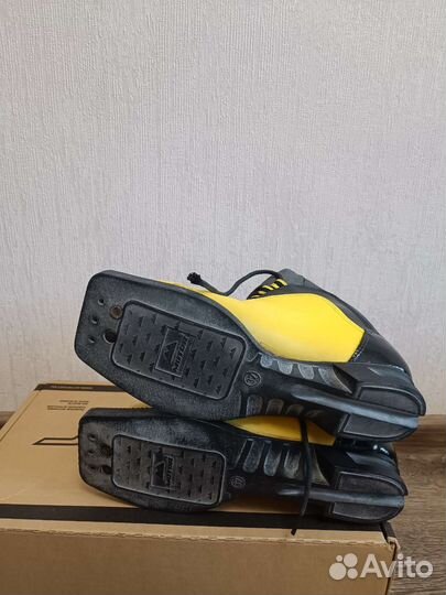 Лыжные ботинки детские 37