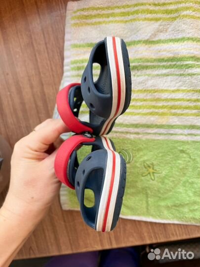 Сандали crocs c6