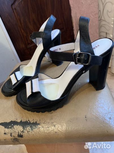Босоножки кожа 36 р