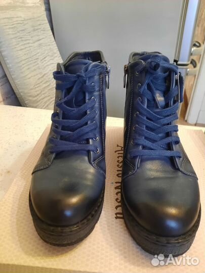 Ботинки женские зимние 38 размера новые