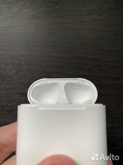 Кейс для AirPods (оригинал)