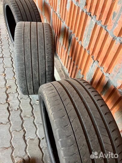 Michelin Latitude Sport 3 265/40 R21 и 295/35 R21 103Y