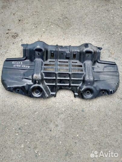 Защита двигателя Toyota Hilux 8