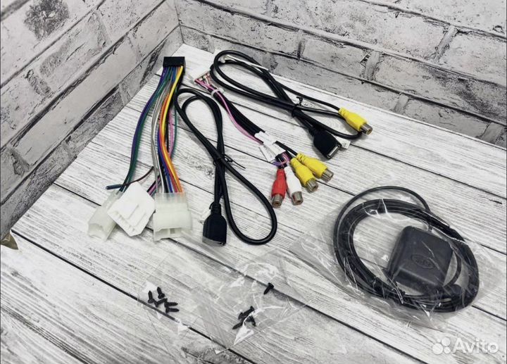 Автомобильная магнитола с экраном 9 дюймов