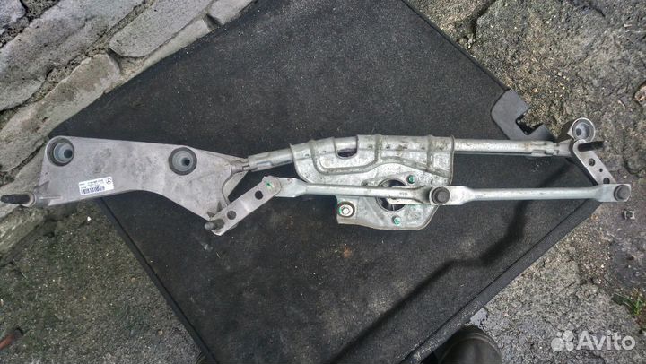 Продам трапецию дворников на мерседес W164