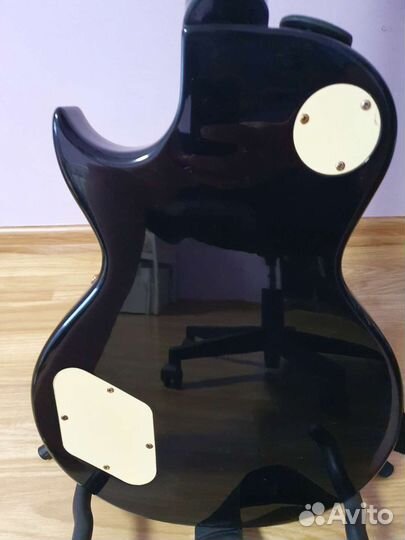 Электрогитара Vintage Les Paul