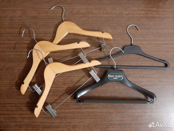 Плечики для одежды деревянные с прищепками,детские