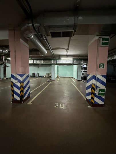 Машиноместо, 28 м²