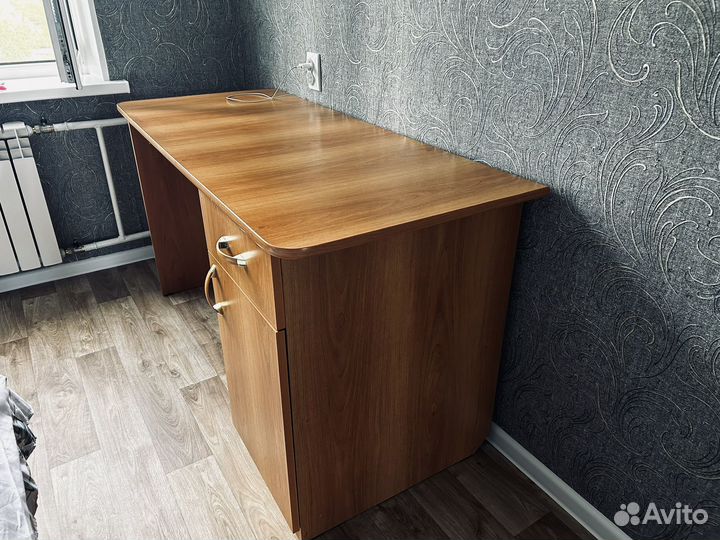 Письменный стол бу
