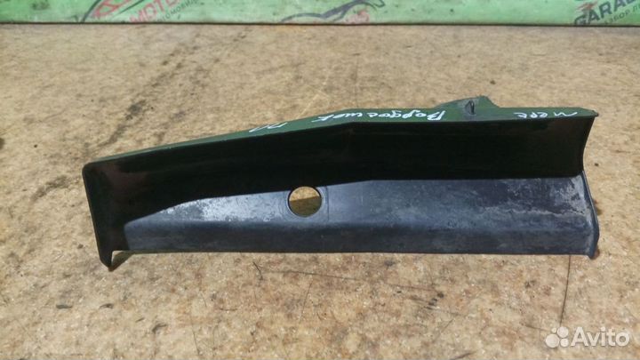 Водосток передний левый Mercedes-Benz E W210 1997