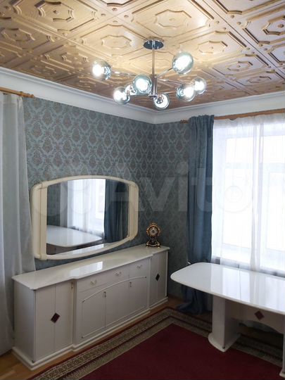 2-к. квартира, 54 м², 2/4 эт.