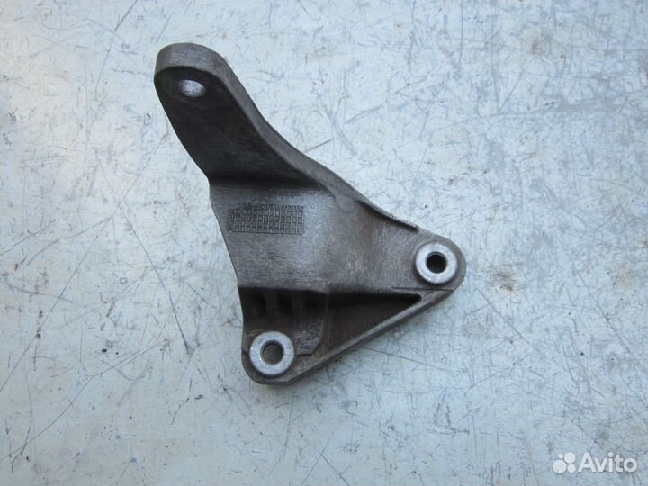 Кронштейн МКПП Ford Mondeo 3