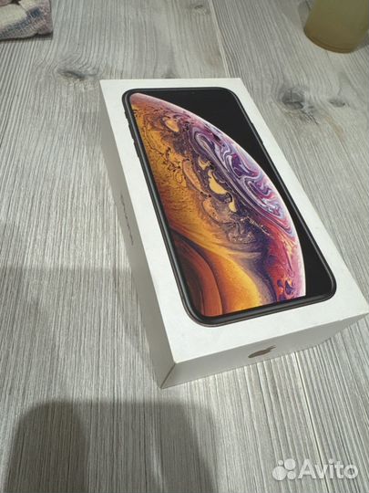 iPhone Xs, 256 ГБ