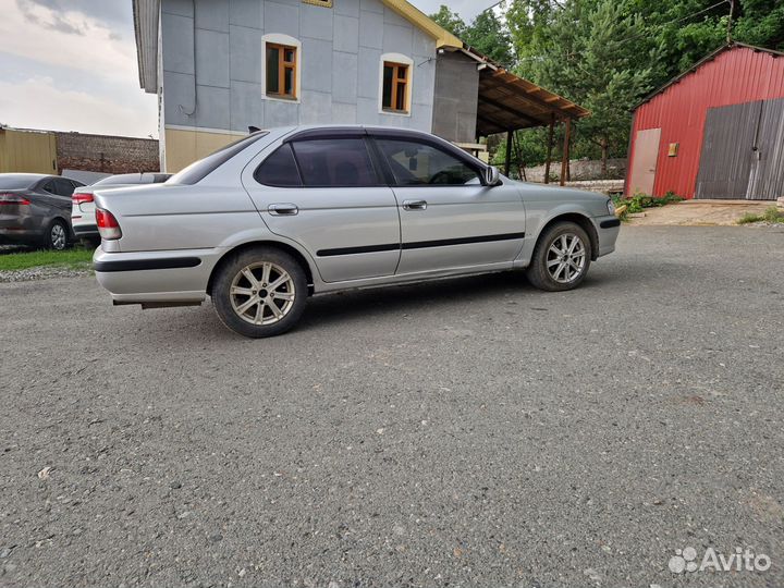 Nissan Sunny 1.5 AT, 2001, 285 000 км