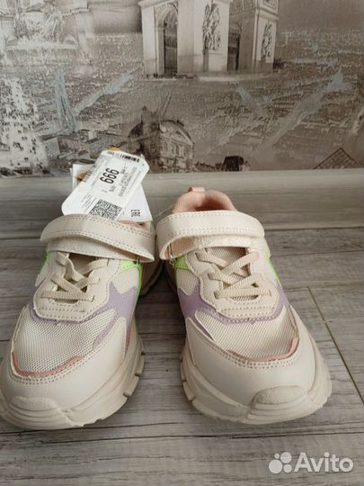 Кроссовки детские