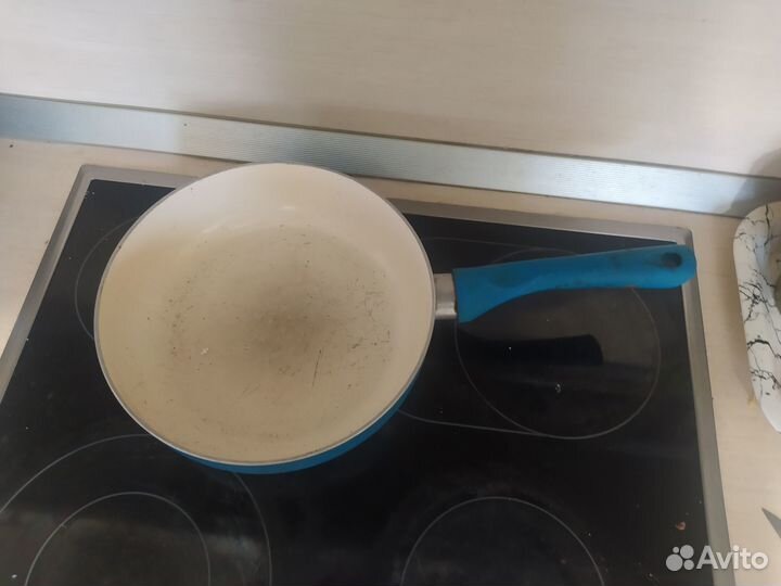 Сковорода голубая