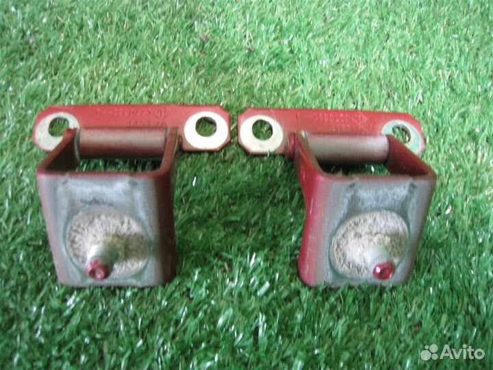 Петля багажника (комплект) Renault Megane 3 (BZ0H