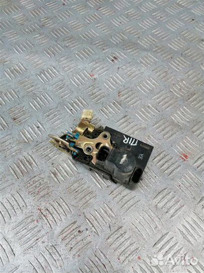 Замок двери передний правый Chevrolet Lacetti J200