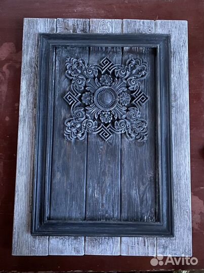 Панно декоративное деревянное