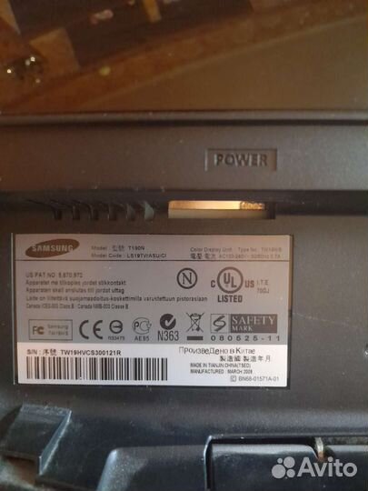 Монитор Samsung