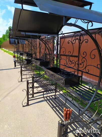 Мангал с крышей 