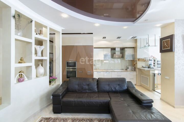 4-к. квартира, 134,7 м², 6/8 эт.