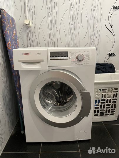 Стиральная машина узкая Bosch Serie 4 WLG24260OE