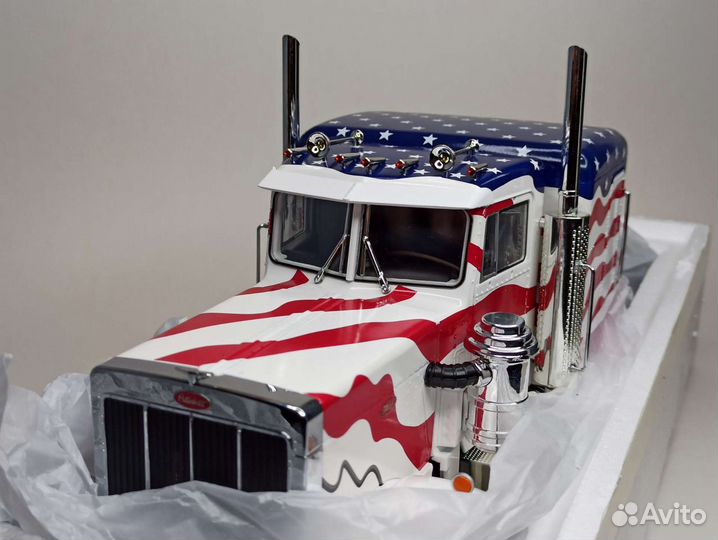 Тягач Peterbilt 359 1967 Road Kings 1:18