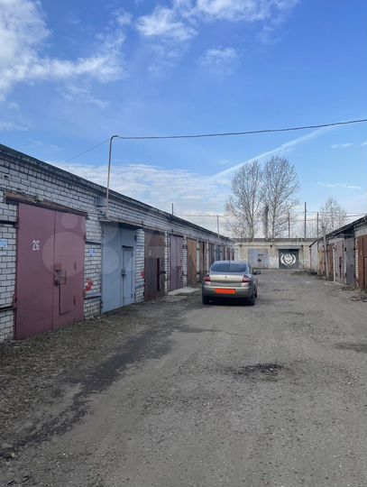 Гараж, > 30 м²