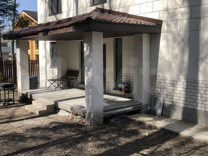 Дом 215 м² на участке 10 сот.