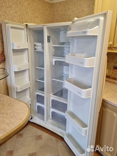 Холодильник бу LG