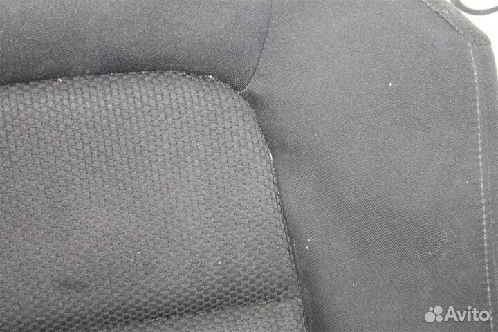 Обшивка сиденья заднего левого нижняя часть Mazd