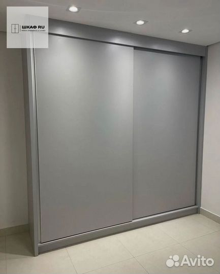 Шкаф с антресолью