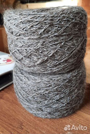 Пряжа из щипанного козьего пуха