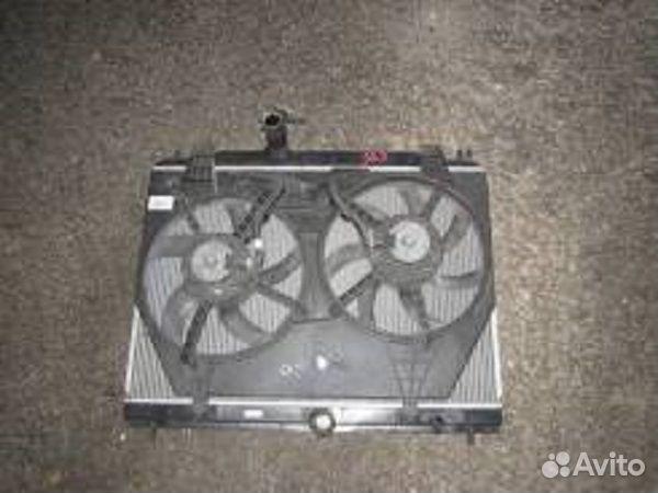 Радиатор охлаждения Nissan Serena C25