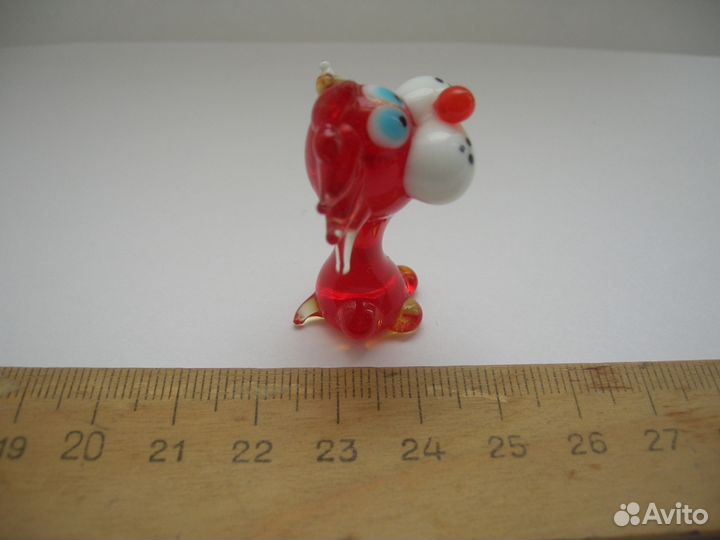 Фигурки из стекла