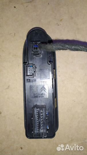 Блок управления стеклоподъемника Peugeot 307