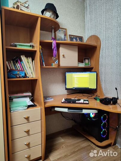 Компьютерный стол бу