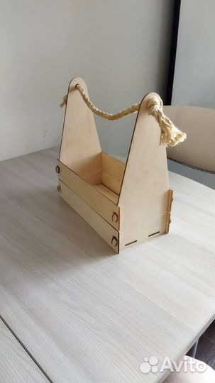 Подарочная коробка