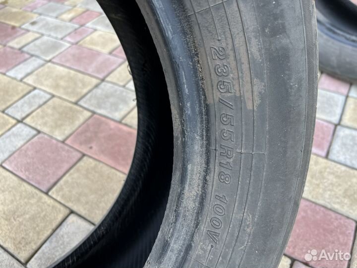 Yokohama BluEarth AE50 235/55 R18