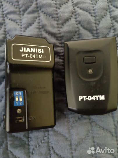 Радиосинхронизатор для вспышки PT-04TM