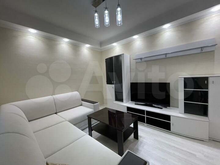 2-к. квартира, 60 м², 8/14 эт.