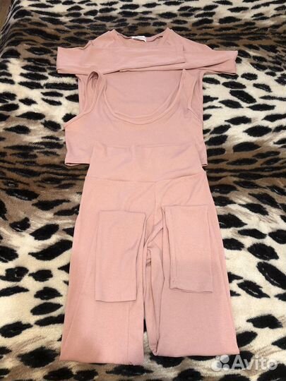 Спортивный костюм новый