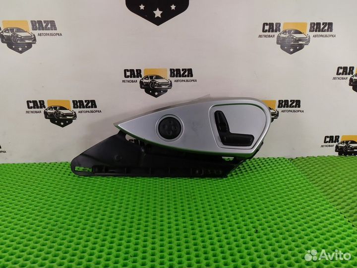 Блок управления сиденьем передним правым R