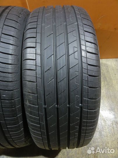 Goodyear EfficientGrip Performance 215/55 R17 94V