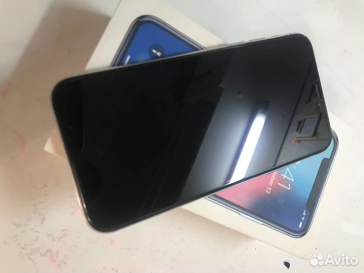 iPhone X, 256 ГБ
